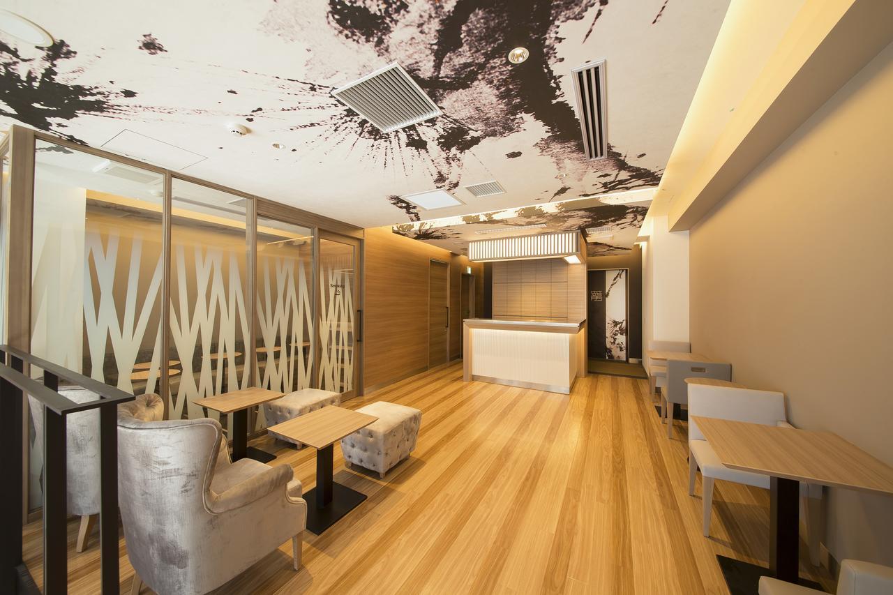 Hotel cápsula Cargo Shinsaibashi